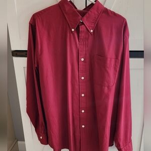 Dockers Men's Burgundy Button Down Shirt